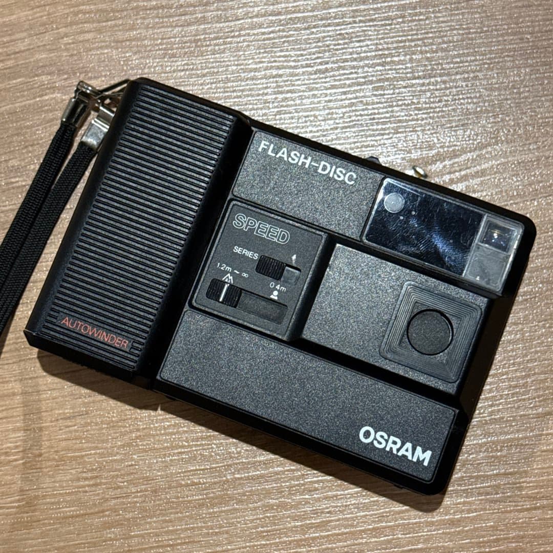 Vintage Osram Flash-Disc camera with autowinder and speed settings.