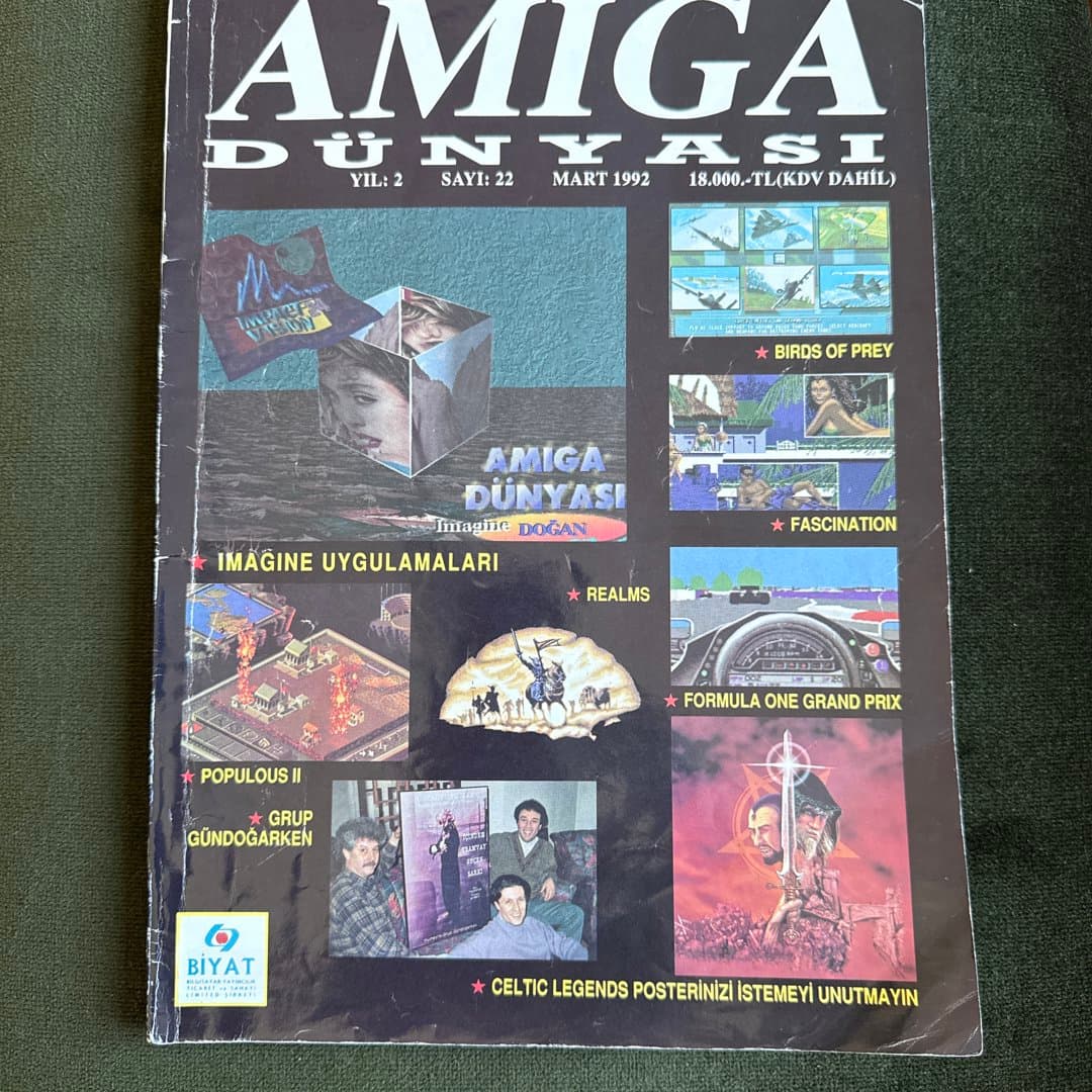 Amiga Dünyası magazine, March 1992 issue featuring Amiga games and applications.