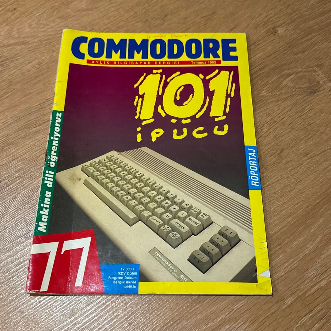 Commodore Aylik Bilgisayar Dergisi, a Turkish computer magazine from July 1992.