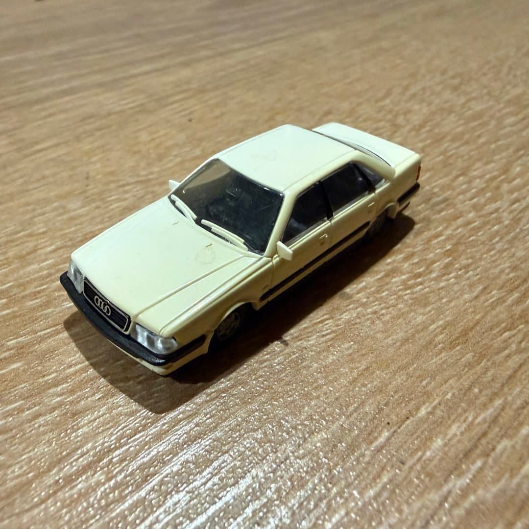 Audi V8 - Reitze 1:87