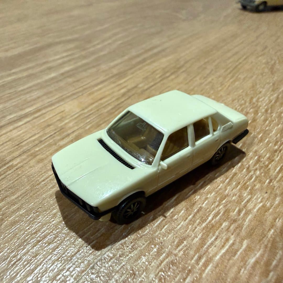 Bmw 528i - Herpa 1:87