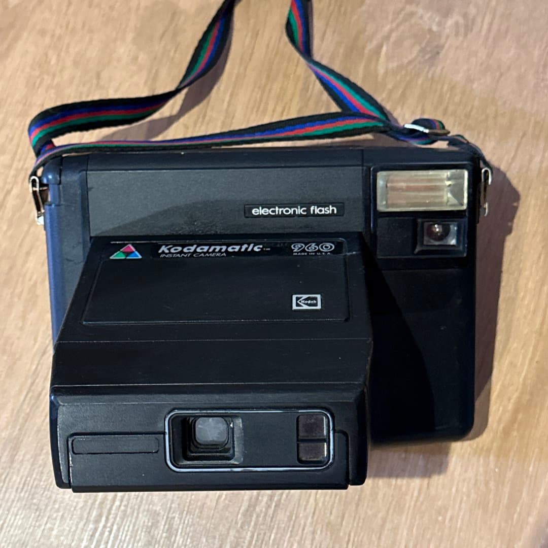 Vintage Kodak Kodamatic 960 instant camera with electronic flash.