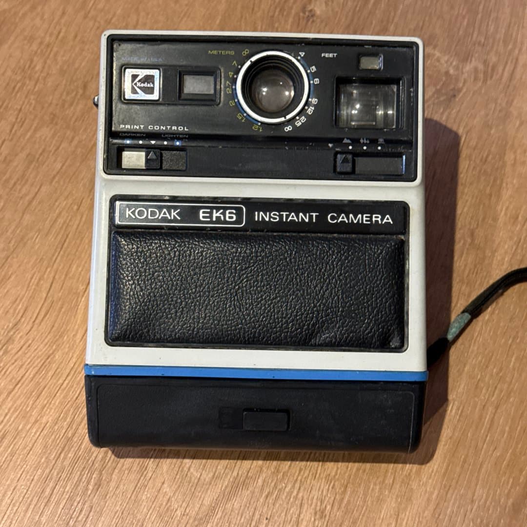 Vintage Kodak EK6 instant camera for classic analog photography.