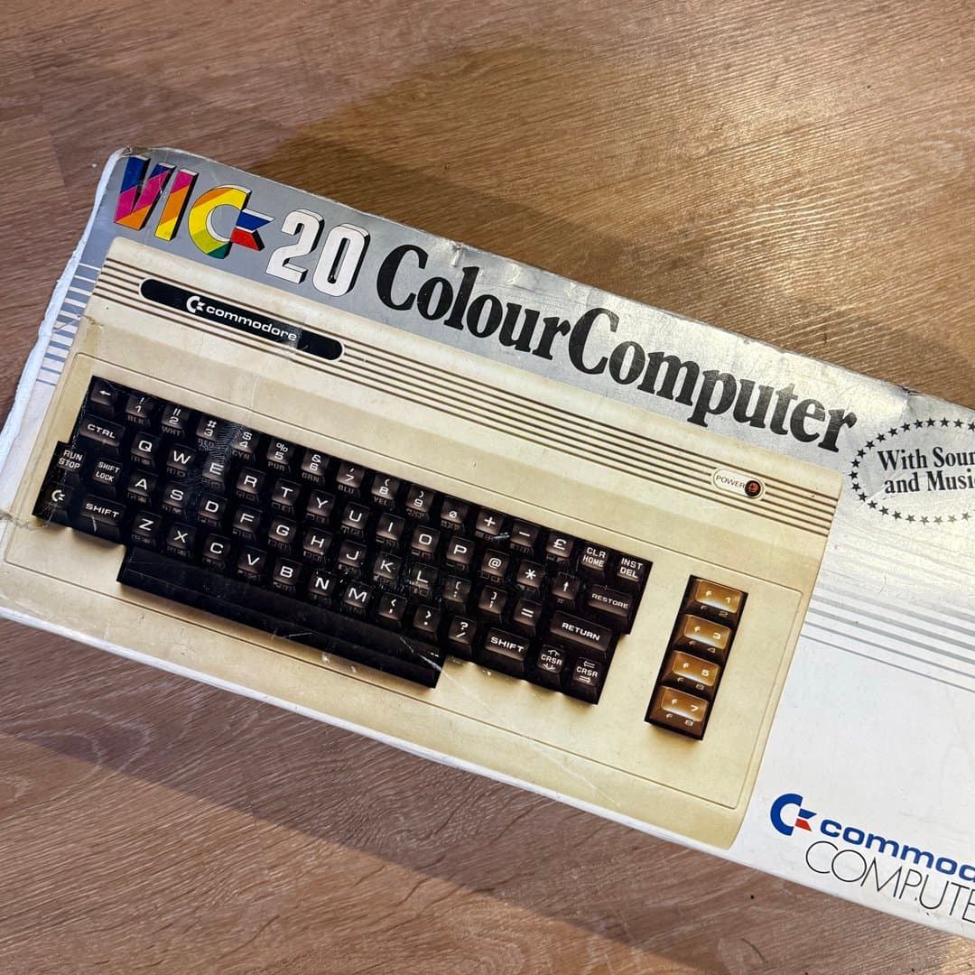 Commodore VIC-20 Colour Computer, a vintage 8-bit home computer in its original packaging. - Photo 1