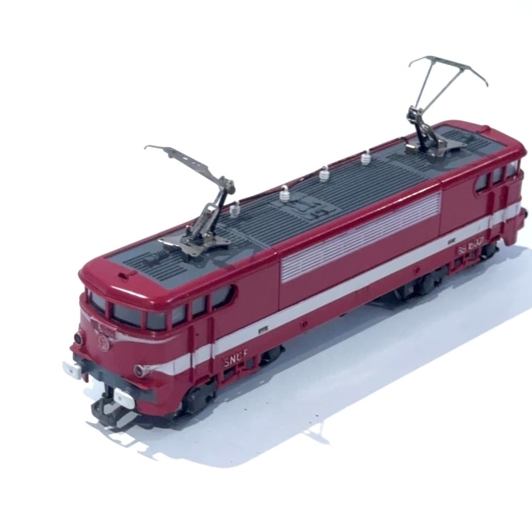 Detailed HO Scale miniature red SNCF electric train model with pantographs.