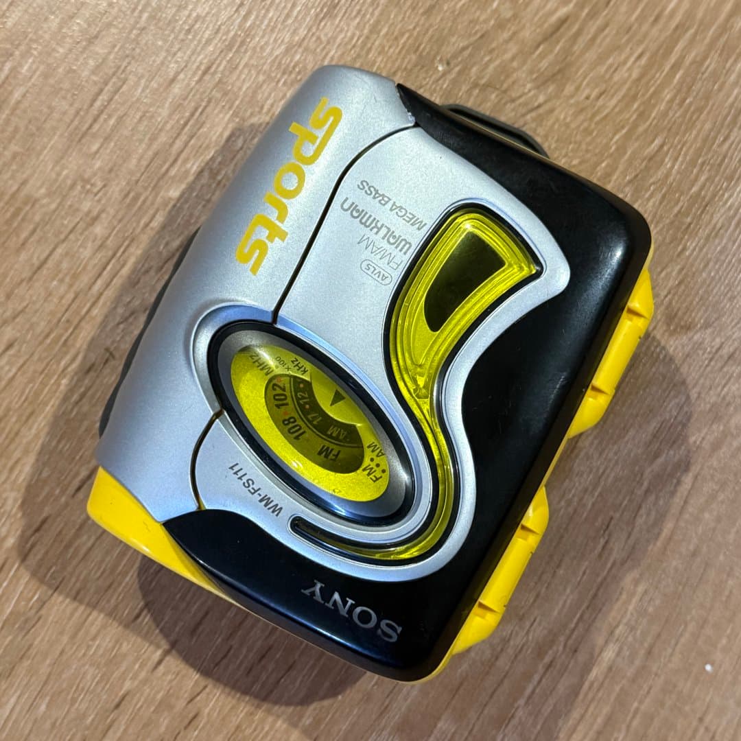 Sony Sports Walkman WM-FS111 FM/AM cassette player with Mega Bass.