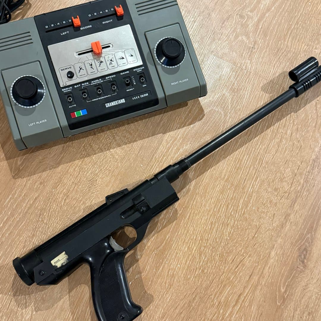 Vintage Grandstand 4600 Colour dedicated video game console with light gun accessory.