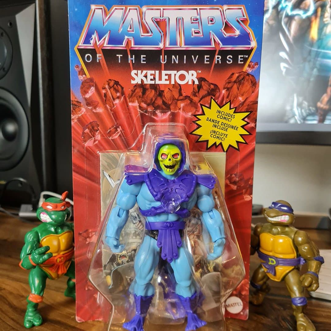 Masters of the Universe Skeletor action figure, new in package, with comic. - Photo 1