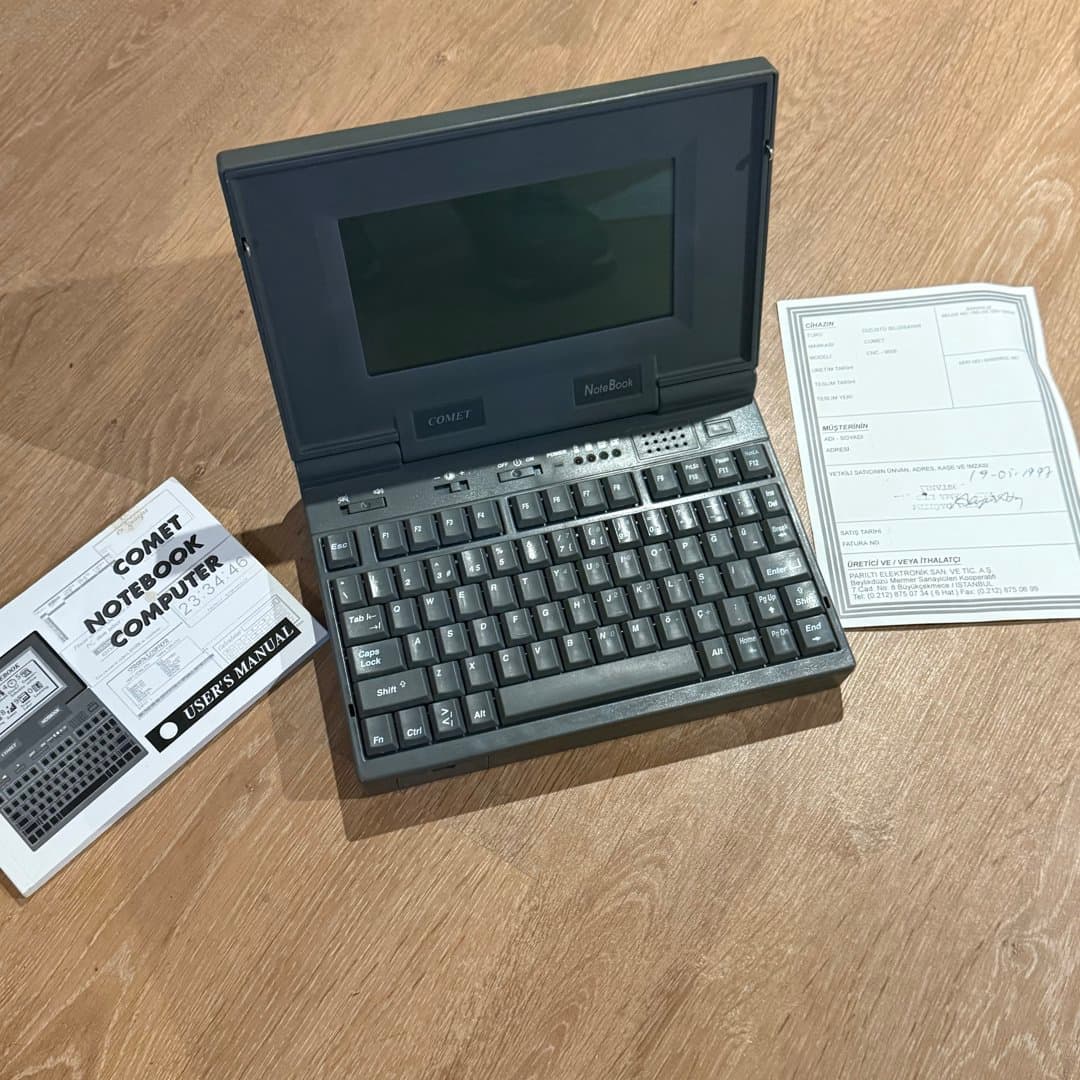 Educational Comet Notebook (CNC-9606) for computer beginners, includes learning software & games. - Photo 1