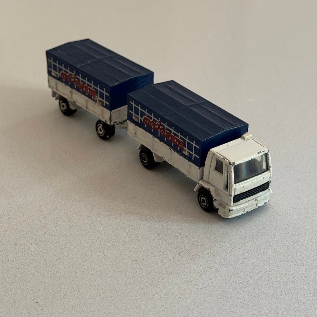 Majorette Ford die-cast toy vehicle chassis 1/100, No. 241-245.
