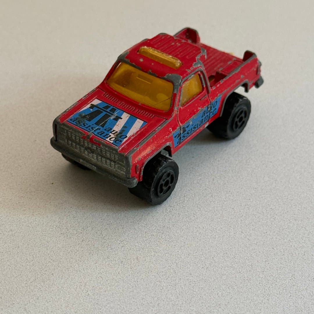 Vintage Majorette 'Depanneuse' 1/62 scale die-cast tow truck toy. No:291 N2:228