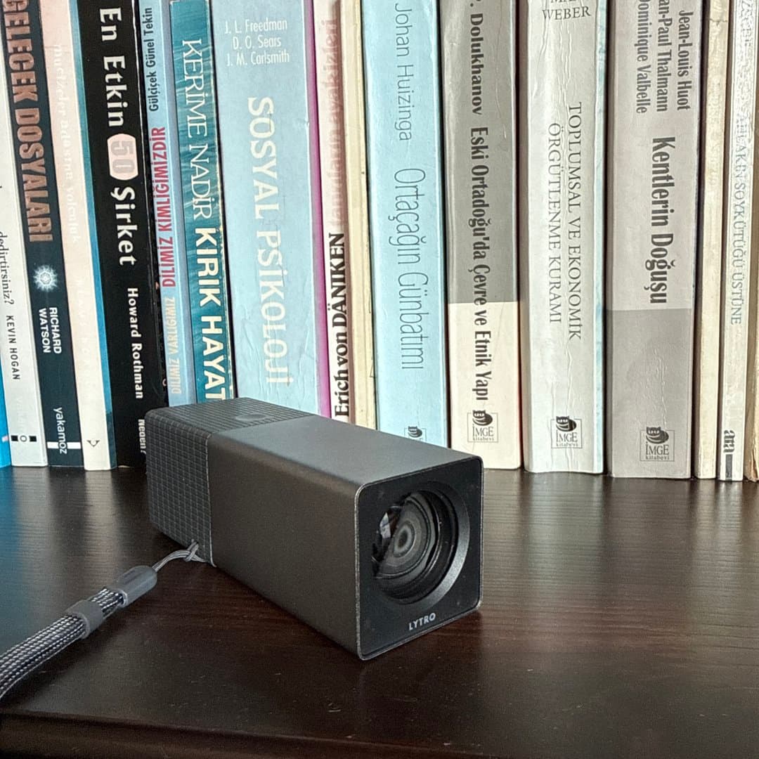 Lytro light field camera, enabling post-capture refocusing of images. - Photo 1