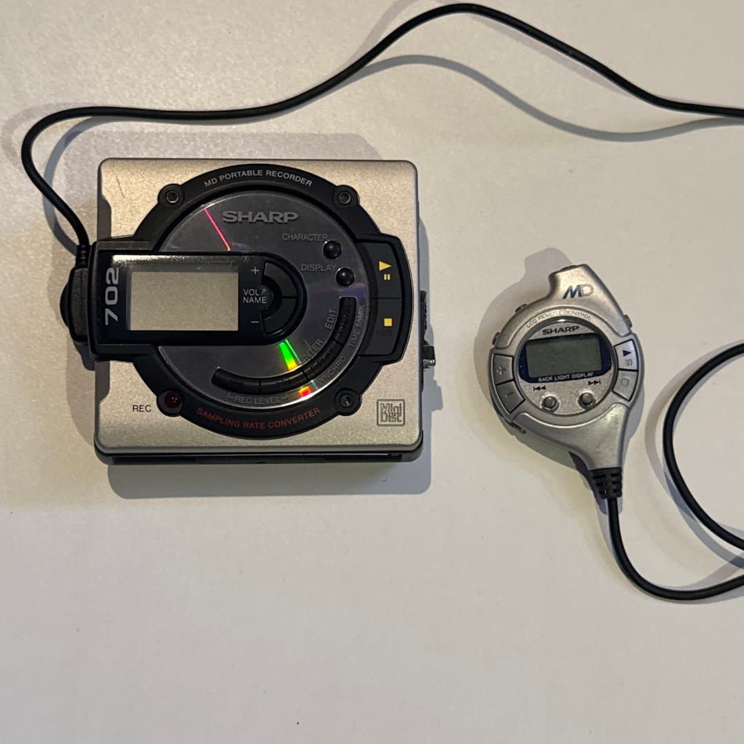 Sharp MD Portable Recorder (MiniDisc player/recorder) with remote control. - Photo 1